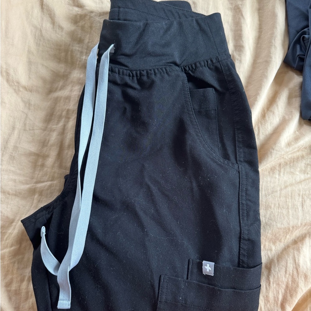 Black xs Fig pants